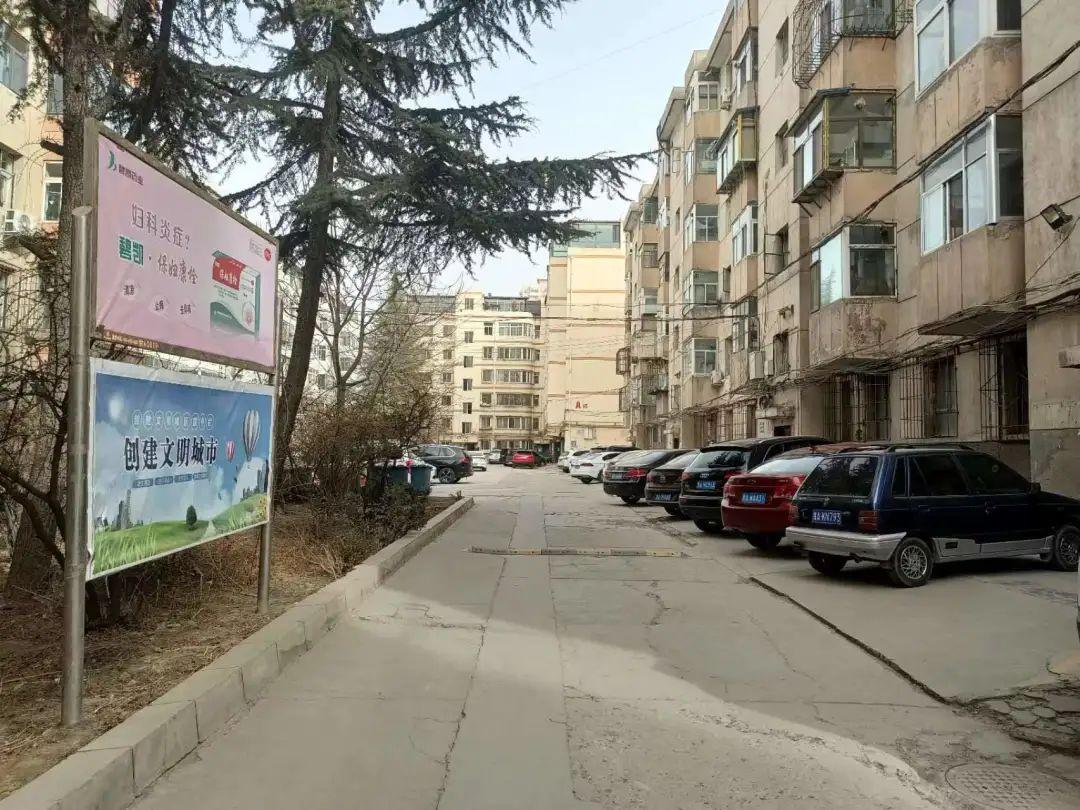 上班族常用电脑聊天方式对比分析,效率、功能与场景适配的深度探讨 上班族常用电脑聊天方式对比分析,效率、功能与场景适配的深度探讨